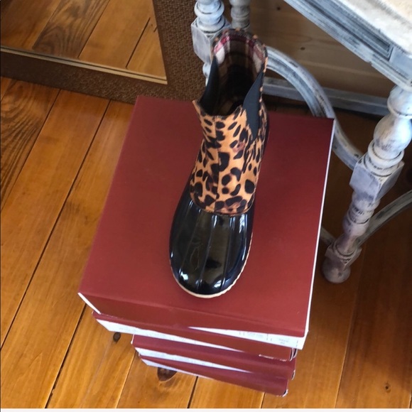 New Nature Duck Leopard Boots SZ 6 - Picture 3 of 4